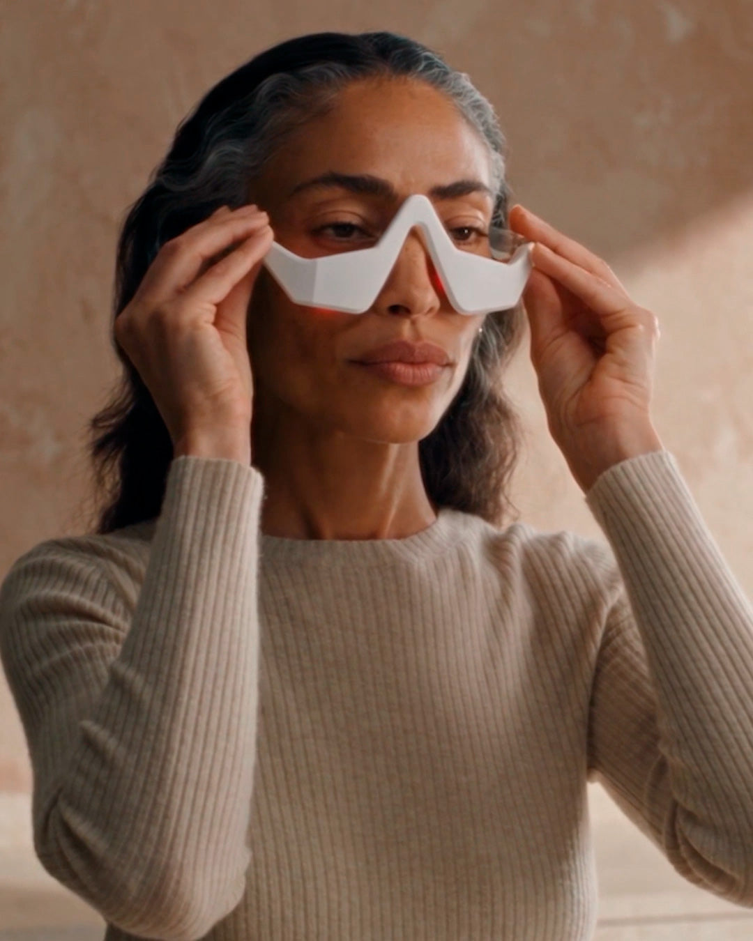 LED glasses with EMS Saglou for eye contour treatment