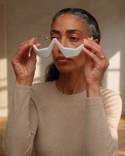 Saglou LED light glasses for eye contour care at home